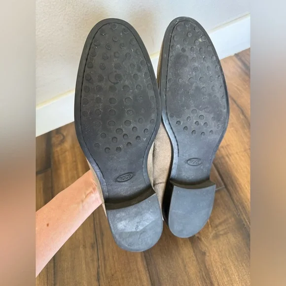 Tods Men Suede Loafers - Picture 5 of 9